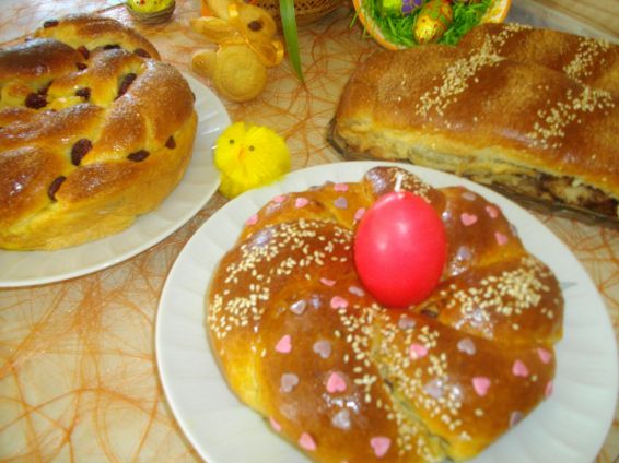 Снимка 1 от рецепта за Козунаци и рула от едно тесто Снимка 1 от рецепта за Козунаци и рула от едно тесто