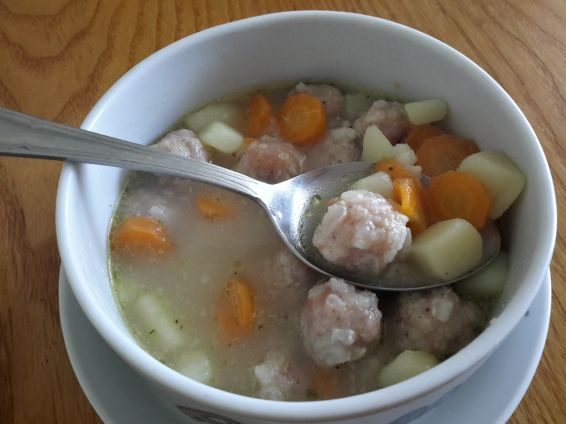 Снимка 1 от рецепта за Супа топчета без застройка