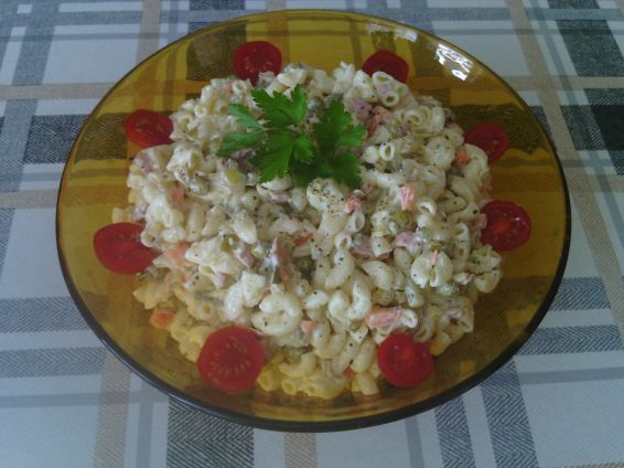 Снимка 1 от рецепта за Вкусна богата макаронена салата Снимка 1 от рецепта за Вкусна богата макаронена салата