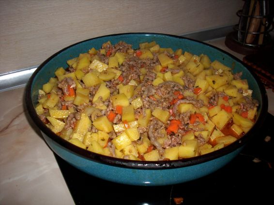 Снимка 15 от рецепта за Картофена мусака