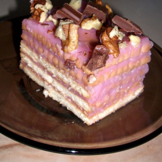 Снимка 5 от рецепта за Бисквитена торта с ягодов нюанс