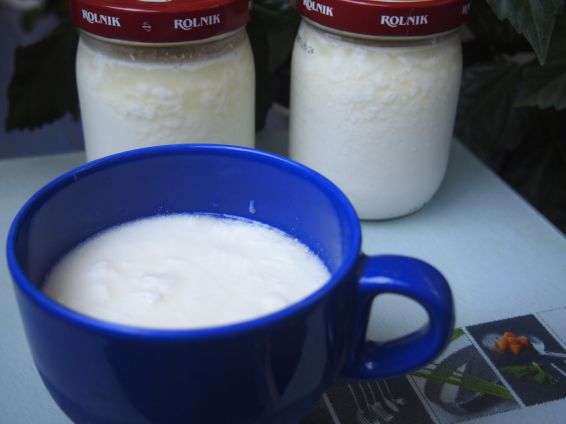 Снимка 3 от рецепта за Домашно кисело мляко