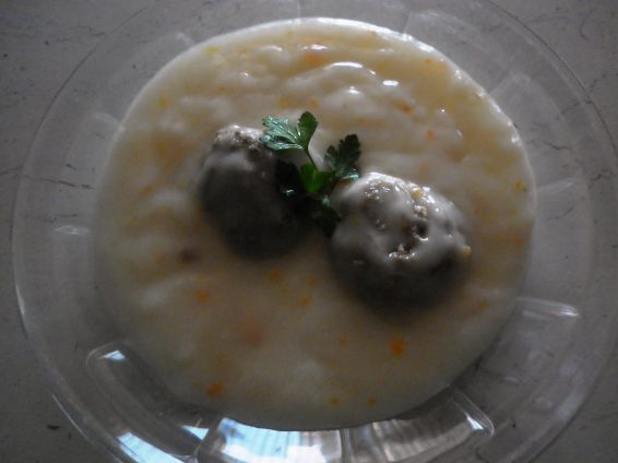Снимка 4 от рецепта за Кюфтенца с бял сос