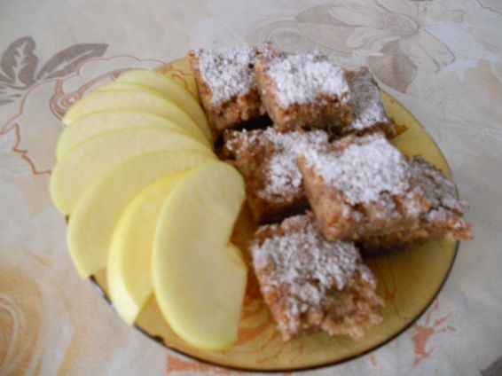 Снимка 2 от рецепта за Лесен ябълков сладкиш