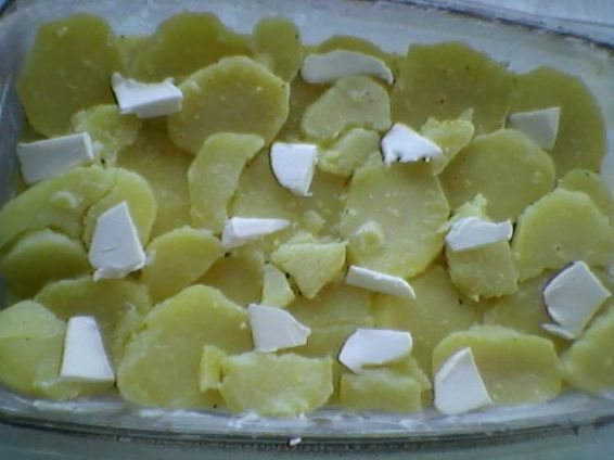Снимка 7 от рецепта за Печени картофи със сметана