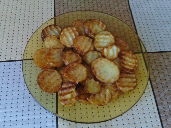 Снимка 3 от рецепта за Пикантни пържени картофки
