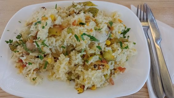 Снимка 4 от рецепта за Пиле с ориз и зеленчуци на фурна