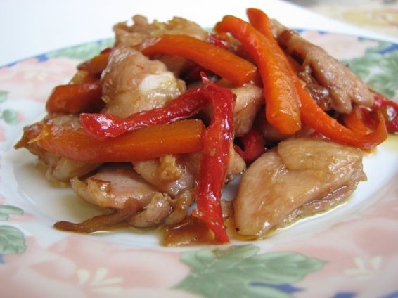 Снимка 1 от рецепта за Пилешки жулиени със зеленчуци в соев сос и мед