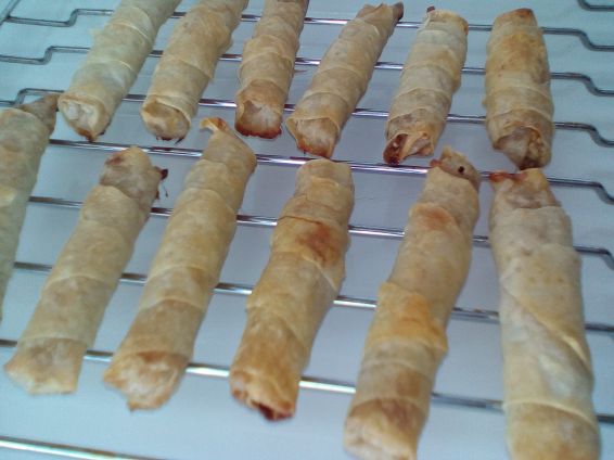Снимка 4 от рецепта за Сладки пурички с турски кори