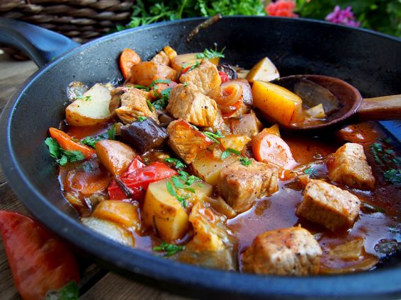 Снимка 1 от рецепта за Свинско със зеленчуци на тиган