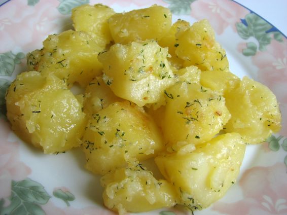 Снимка 1 от рецепта за Задушени в масло картофи
