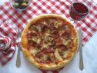Рецепта за Пица с прошуто, смокини и моцарела