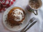 Рецепта за Тиквени палачинки с мед, сметана и шоколад
