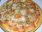 Снимка 6 от рецепта за Домашна пица с богата плънка