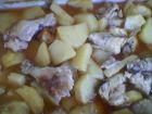 Снимка 7 от рецепта за Печени пилешки бутчета с картофи