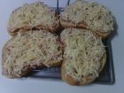 Снимка 6 от рецепта за Печени сандвичи с наденица и кашкавал