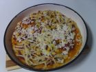 Снимка 4 от рецепта за Пица с кашкавал, сирене и луканков салам
