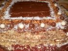 Шоколадова торта с готови блатове и киви
