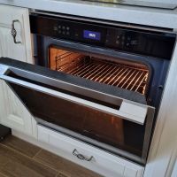 Шест лесни метода за почистване на замърсена фурна